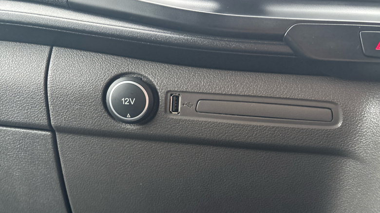 Ford Transit Custom 300 L1 Diesel Fwd 2.0 EcoBlue 105ps Low Roof D/Cab Leader Van